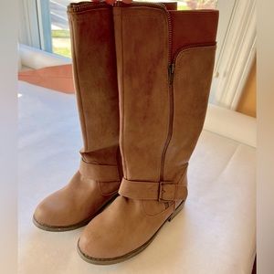 BRAND NEW Kids Steve Madden boots